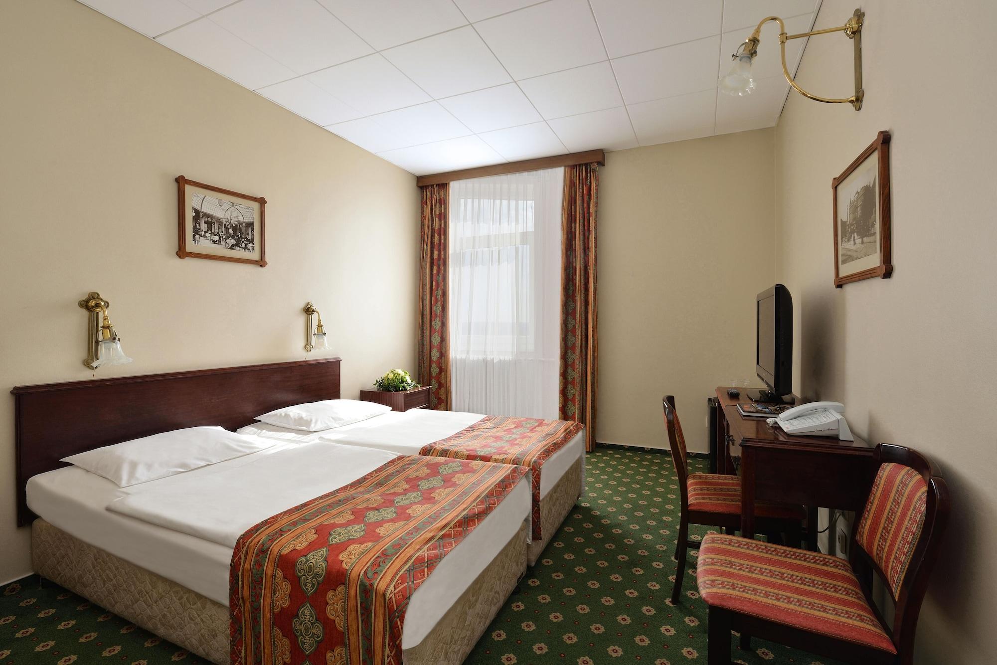 Palatinus Grand Hotel Πετς Εξωτερικό φωτογραφία