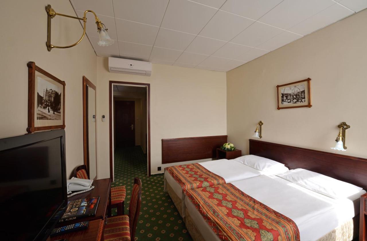 Palatinus Grand Hotel Πετς Δωμάτιο φωτογραφία